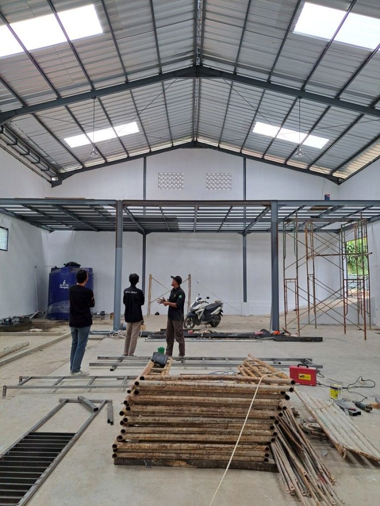 Jasa Bongkar Pasang Atap Gudang